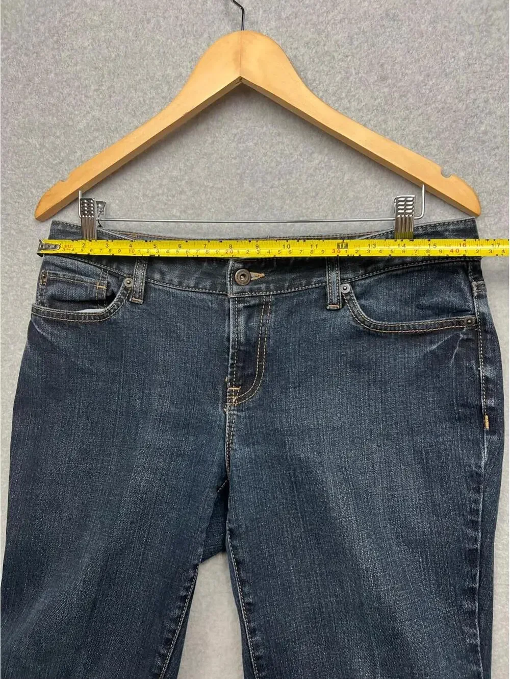 Ann Taylor brands measurements